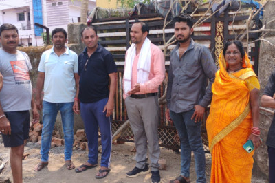 शहर में मानसून से पूर्व पालिका अध्यक्ष रमन ने नाले,नालियों की सफाई का किया निरीक्षण