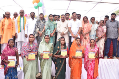 शासन की योजनाओं से आम जनता के जीवन में आ रहा आमूलचूल परिवर्तन : सांसद संतोष पाण्डेय