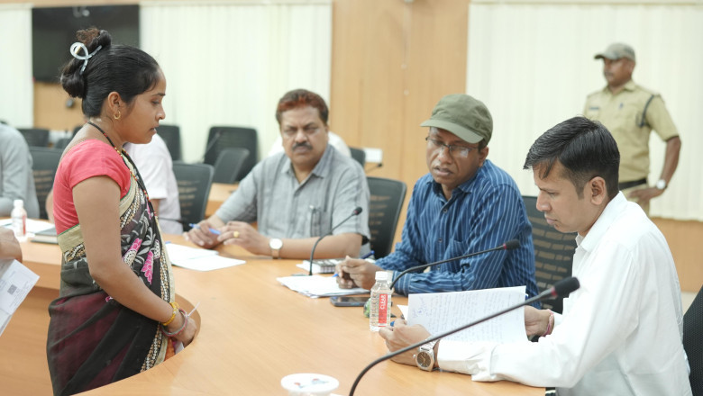 सीईओ जिला पंचायत ने जनदर्शन में सुनी आम नागरिको की शिकायतें कुल 97 आवेदन हुए प्राप्त...