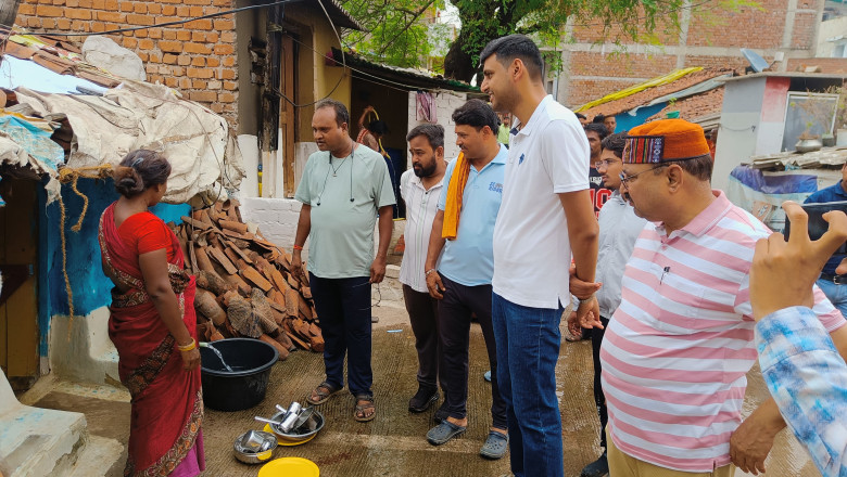 अहिल्या बाई होल्कर की त्रिशताब्दी के उपलक्ष्य में वार्ड क्रमांक 3 मठपारा में चलाया सफाई अभियान: