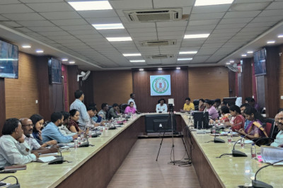 राजस्व विभाग की साप्ताहिक समीक्षात्मक बैठक सम्पन्न