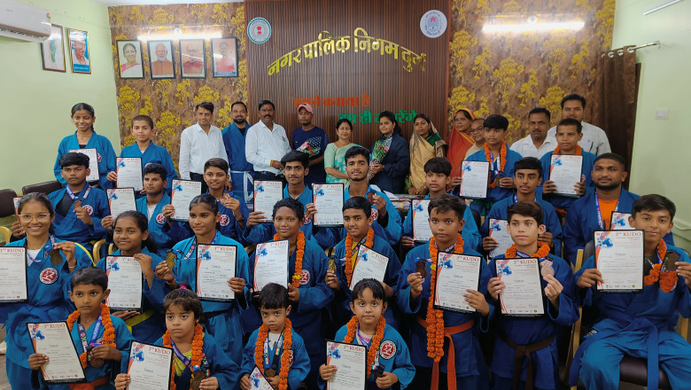 तृतीय कुडो नेशनल चैंपियनशिप में दुर्ग जिले के खिलाड़ियों ने जीते 10 गोल्ड,महापौर ने शुभकामनाएं देते हुए उज्जवल भविष्य की कामना