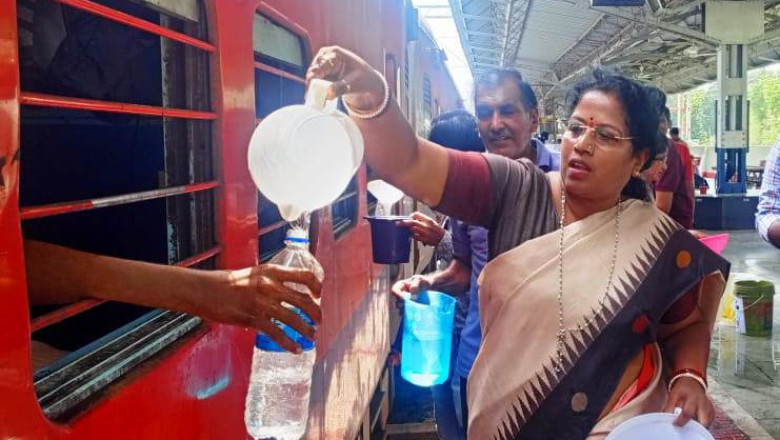 संस्कारधानी राजनांदगांव में सनातन एकता का प्रतीक रेल यात्रियों को निस्वार्थ ठंडा जल वितरण सेवा...