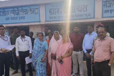 बेमेतरा में जल शक्ति अभियान की समीक्षा : निदेशक अमित कुमार अग्रवाल ने किया स्थलीय निरीक्षण