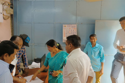मेयर,कमिश्नर के अचानक दबिश. जिसके बाद कार्यालाय में मच गया हड़कंप...