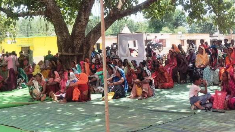 शासन की योजनाओं से लाभान्वित करने के लिए किया गया जागरूक...