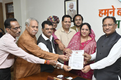 वैष्णव राष्ट्रीय कार्यकारिणी बैठक होटल बेबीलॉन में आयोजित (राष्ट्रीय सहकारी समिति होटल बेबीलॉन में आयोजित की गई)