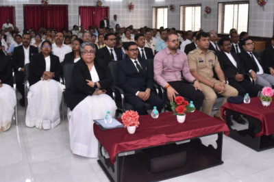 उच्च न्यायालय बिलासपुर के मुख्य न्यायाधीश न्यायमूर्ति रमेश सिन्हा ने जिला एवं सत्र न्यायालय में डिजिटाईजेशन एवं स्कैनिंग सेंटर का किया शुभांरभ...