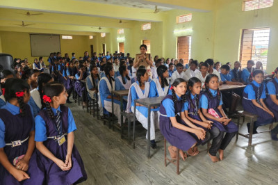 थाना छावनी अन्तर्गत शासकीय उच्चतर माध्यमिक विद्यालय सुभाष चौक कैम्प 01 भिलाई नशा मुक्ति हेतु जागरूक  किया गया...