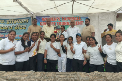 मुख्य अतिथि श्रीराम गोपाल गर्ग आई.जी. छग पुलिस दुर्ग द्वारा किया गया महिला खिलाड़ीयों का सम्मान...