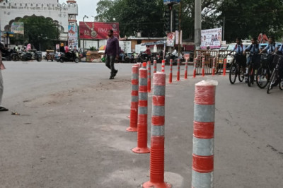 ऑपरेशन - सुरक्षा ''_ अभियान के सडक दुर्घटनाओं में कमी लाने हेतु नेशनल हाईवे में डिवाईडर में बने कटिंग को बंद किया जा रहा है....