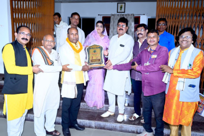 वीरांगना रानी दुर्गावती बलिदान दिवस एवं सम्मान समारोह में  जुटे लोककलाकार, दिखी आदिवासी संस्कृति की झलक