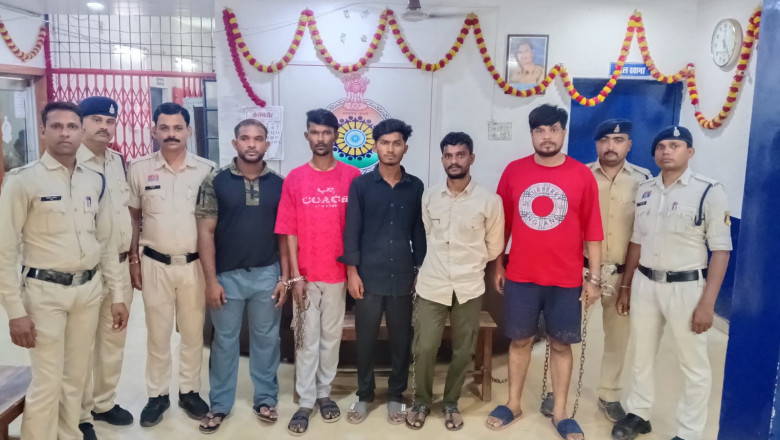 आदतन बादमाश एवं हथियार लेकर घुमने वाले आपराधिक प्रवृति के व्यक्यिों पर दुर्ग पुलिस की कार्यवाही