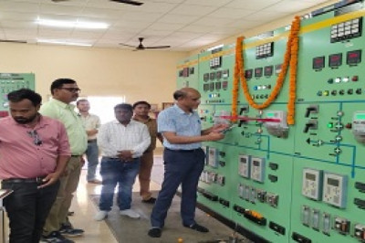 डाईरेक्टर शिरीष सेल्ट ने टप्पा उपकेन्द्र के लिए नई 33 के0व्ही0 लाइन का लोकार्पण किया...