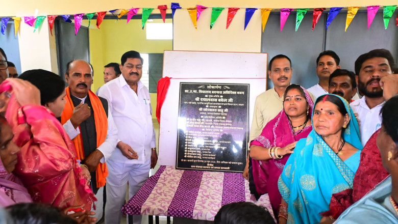 खाद्य मंत्री ने किया अतिरिक्त कक्ष का लोकार्पण, शाला प्रवेश उत्सव में हुए शामिल