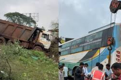 रायपुर में बस-हाइवा के बीच हुई भिड़ंत,मरने की संख्या बढ़ी