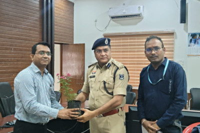 एनपी-एनसीडी कार्यक्रम अंतर्गत कलेक्टर परिसर में आयोजित कैम्प...