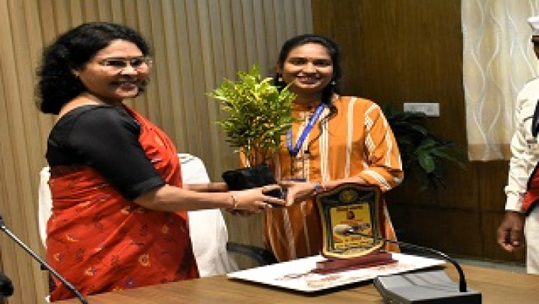 कलेक्टर, एडीएम सहित अन्य अधिकारी-कर्मचारियों ने उनके उज्ज्वल भविष्य की कामना करते हुए दी शुभकामनाएं...