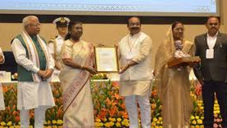 छत्तीसगढ़ को राष्ट्रीय मंच पर स्वच्छता पुरुस्कार : शहरों में बिल्हा देश का सबसे स्वच्छ शहर...