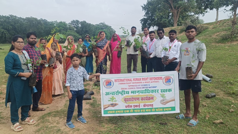 अंतर्राष्ट्रीय मानव अधिकार रक्षक संगठन छत्तीसगढ़ की ओर से आज दिनांक 18 7.2025 को ग्राम पंचायत हरण सिंगी में वृक्षारोपण कार्यक्रम किया गया ....