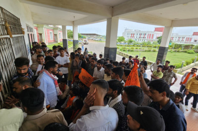 अखिल भारतीय विद्यार्थी परिषद दुर्ग के कार्यकर्ताओ ने स्वामी विवेकानंद तकनीकी विश्वविद्यालय  ( CSVTU) मे हो रहे विभिन्न समस्याओ को लेकर किया आंदोलन....