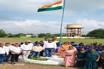 स्वतंत्रता दिवस धूमधाम से मनाया गया...