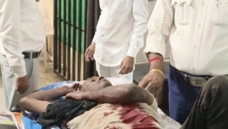 खुर्सीपार चौक दुर्घटना में यातायात पुलिस की त्वरित कार्रवाई – साथ ही ‘ऑपरेशन सुरक्षा’ अभियान में व्यापक कार्यवाही”* ....