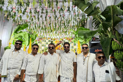 गंज गणेश उत्सव समिति गंज लाईन राजनांदगांव समिति द्वारा हर वर्ष की तरह इस वर्ष भव्य कार्यक्रम हर दिन अलग -अलग बाहर के कलाकारों द्वारा बांसूरी वादक, पियानो वादक, गिटार वादक का आयोजन किया जाता है ....