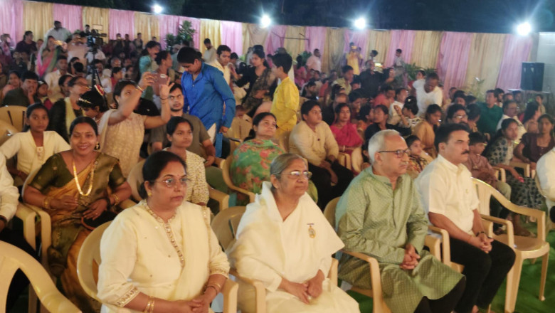 धरती के गर्भ से गुफाओं से प्रत्यक्ष होती चैतन्य देवियों की झांकी बनी आकर्षण का केंद्र...