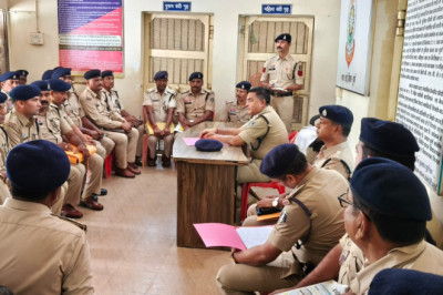 वरिष्ठ पुलिस अधीक्षक दुर्ग द्वारा ली गयी पाटन अनुविभाग की समीक्षा बैठक...