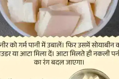 दूध, खोए में मिला रहे केमिकल, इसे खाने से कई गंभीर बीमारियां हो सकती हैं।