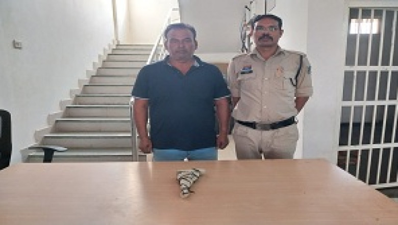 देशी कट्टा दिखाकर आमजनो एवं राहगीरो को डराने धमकाने वाले आरोपी को पकड़ने में पुलिस को मिली सफलता...