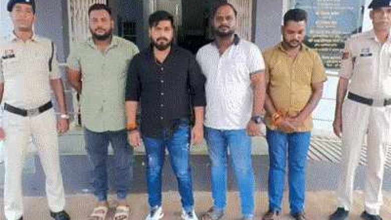 फॉर्च्यूनर की बोनट पर केक काटा, म्यूजिक बजाया, आतिशबाजी की, सोशल मीडिया पर डाला वीडियो