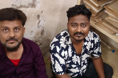 अवैध रूप से नशीली कफ सिरप बेचने वालों के विरूद्ध दुर्ग पुलिस की कार्यवाही*...