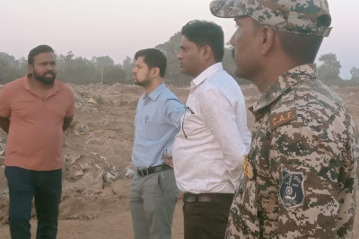 जिले में धान संग्रहण केंद्रों की तैयारी का कलेक्टर अभिजीत सिंह ने किया निरीक्षण...