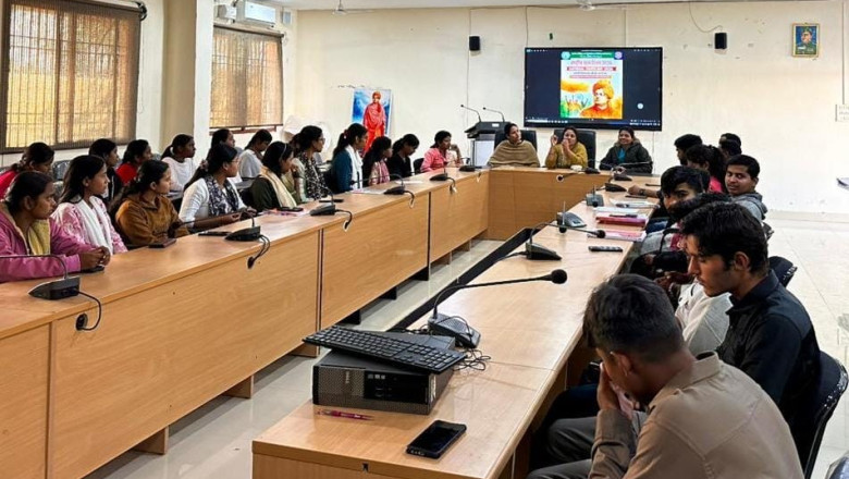 कृषि महाविद्यालय ढोलिया, बेमेतरा में राष्ट्रीय युवा दिवस का आयोजन...