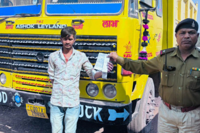 ऑपरेशन सुरक्षा के तहत यातायात पुलिस दुर्ग द्वारा ड्रिंक एंड ड्राइव के विरुद्ध विशेष चेकिंग अभियान चलाया गया...