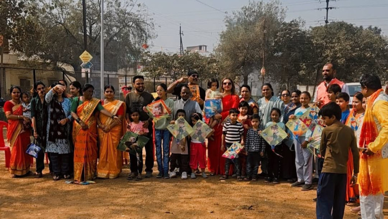 मकर संक्रांति महोत्सव हुडको  भिलाई में सोमेश कुमार त्रिवेदी जी की अध्यक्षता में बनाया गया....