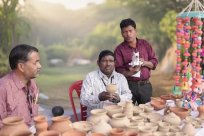 परंपरा को तकनीक से जोड़कर रामकुमार प्रजापति आत्मनिर्भरता की राह में बढ़ा रहे कदम...