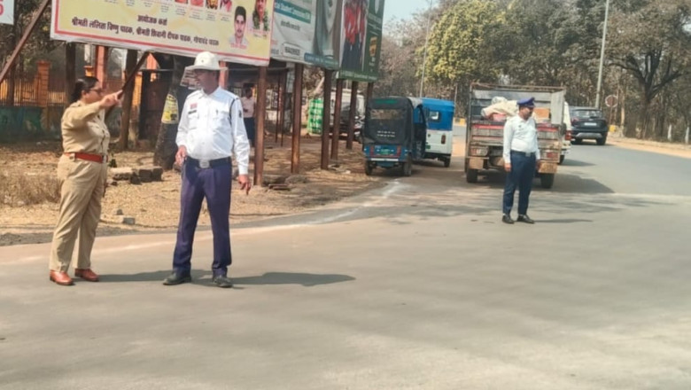 जिले के 05 आदर्श चौराहों पर यातायात नियम उल्लंघन पर सख्त कार्रवाई