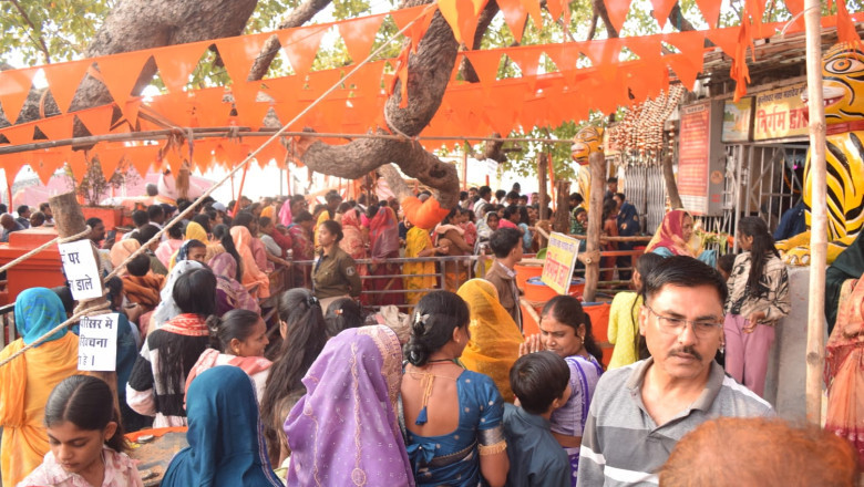 राजिम कुंभ कल्प मेला 2026 माघ पूर्णिमा पर त्रिवेणी संगम में उमड़ा श्रद्धालुओं का सैलाब...