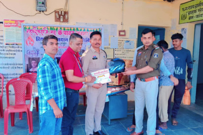 ग्राम कोटराभाटा में संवाद चलित थाना एवं जनजागरूकता कार्यक्रम का आयोजन...