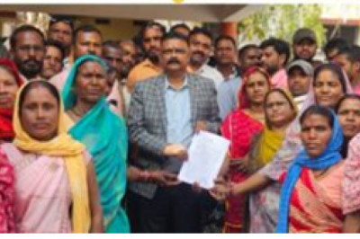 ग्राम पंचायत दमोदा में प्रधानमंत्री आवास योजना ग्रामीण के ऑनलाइन सर्वे को लेकर बड़ा विवाद...