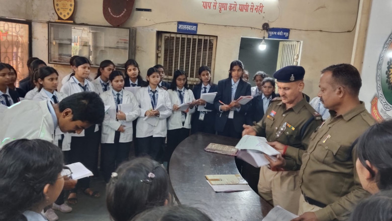 भारती महाविद्यालय के फॉरेंसिक साइंस विद्यार्थियों का थाना पुलगांव में शैक्षणिक भ्रमण