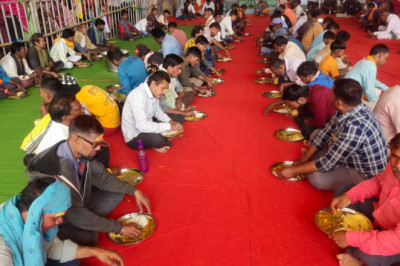 राजिम कुंभ मेला में राजिम भक्तिन माता भोग भंडारा, हजारों श्रद्धालुओं ने ग्रहण किया प्रसाद