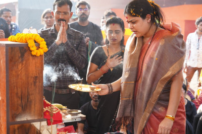 संत समागम परिसर के मां भैरवी धाम पंडाल में संपन्न हुआ गुरु पूजन, देशभर से पहुंचे शिष्य...