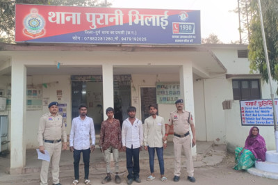 आगामी होली पर्व के मद्देनजर पुरानी भिलाई नगर पुलिस की सख्त पेट्रोलिंग, हंगामा करने वाले 04 व्यक्तियों पर प्रतिबंधात्मक कार्यवाही