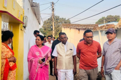 ईडब्ल्यूएस की जमीन पर बनेगा सामुदायिक शौचालय: महापौर शशि  - सफाई व्यवस्था से असंतुष्ट...