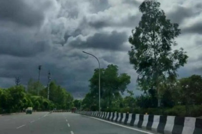 छत्तीसगढ़ में मौसम ने बदली करवट: रायपुर समेत कई जिलों में बारिश-ओलावृष्टि, आज भी अलर्ट जारी