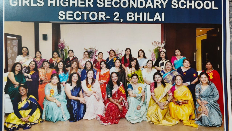 35 साल बाद मिलीं सहेलियां, यादों और खुशियों से सजा रीयूनियन